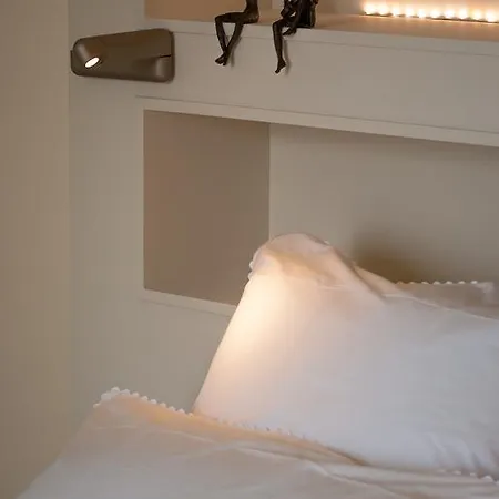 Maison M *